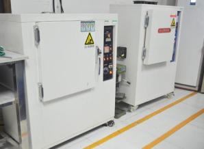 老化試驗(yan)箱