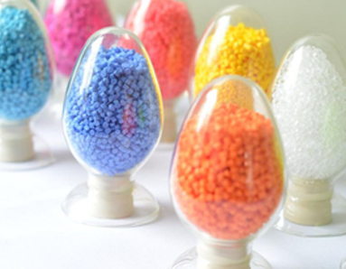 如(ru)何減少TPE材料的龜裂(lie)問題?